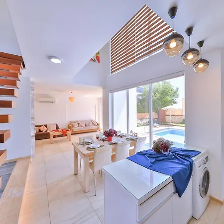 Villa Onay 3 *